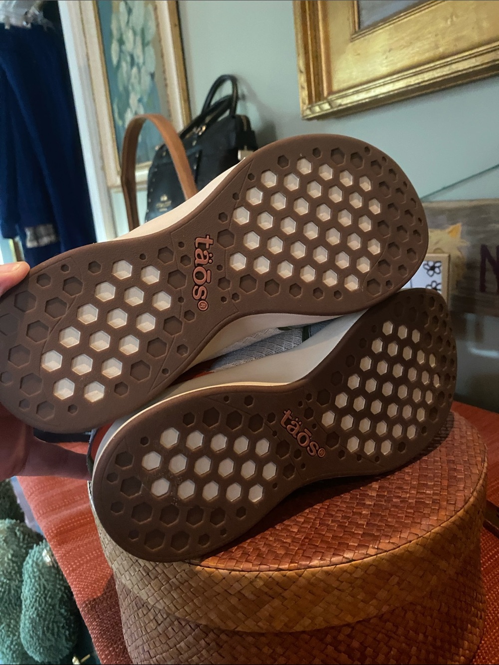 Taos Detour women's sneakers vibrant multi-color design suede and mesh uppers. - Picture 6 of 16